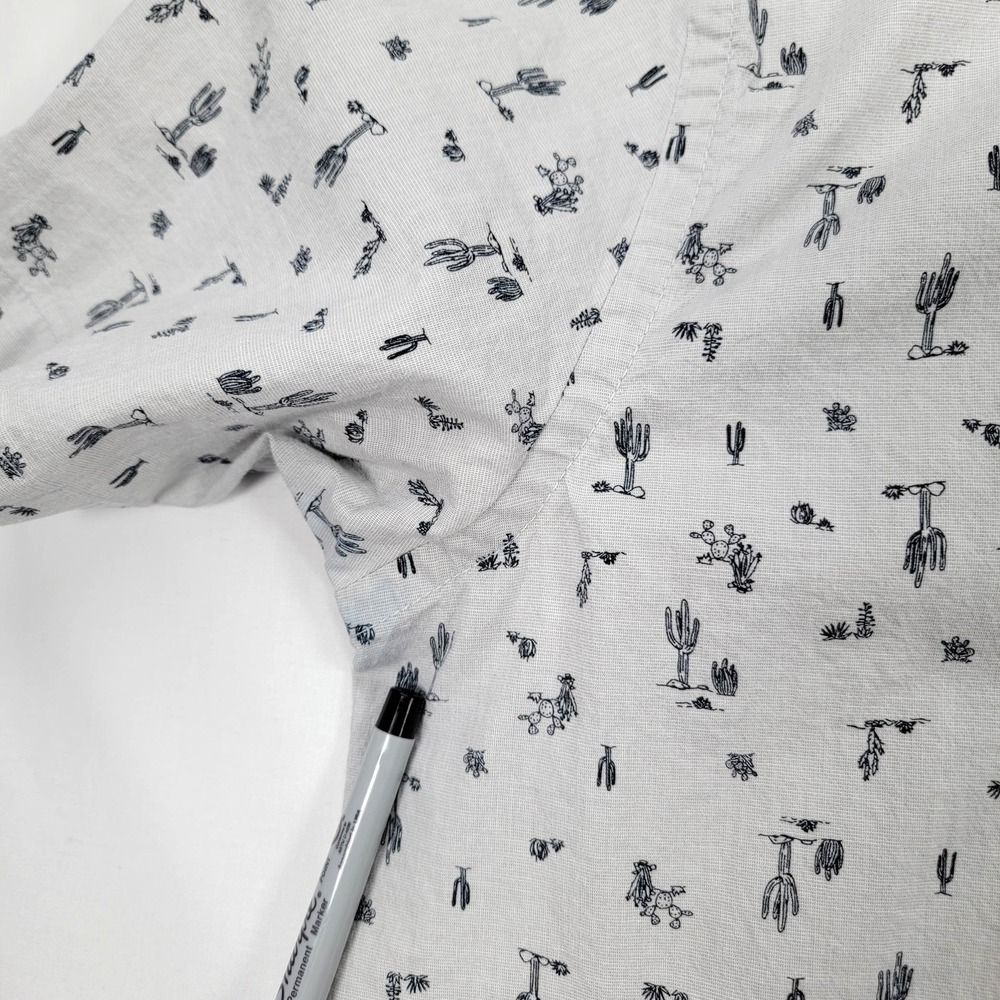 Old Navy Shirt Mens XL Gray Slim Fit Short Sleeve Button Down Cactus Print - Picture 10 of 12